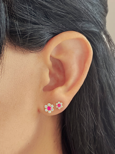 14k Classic Flower Earrings